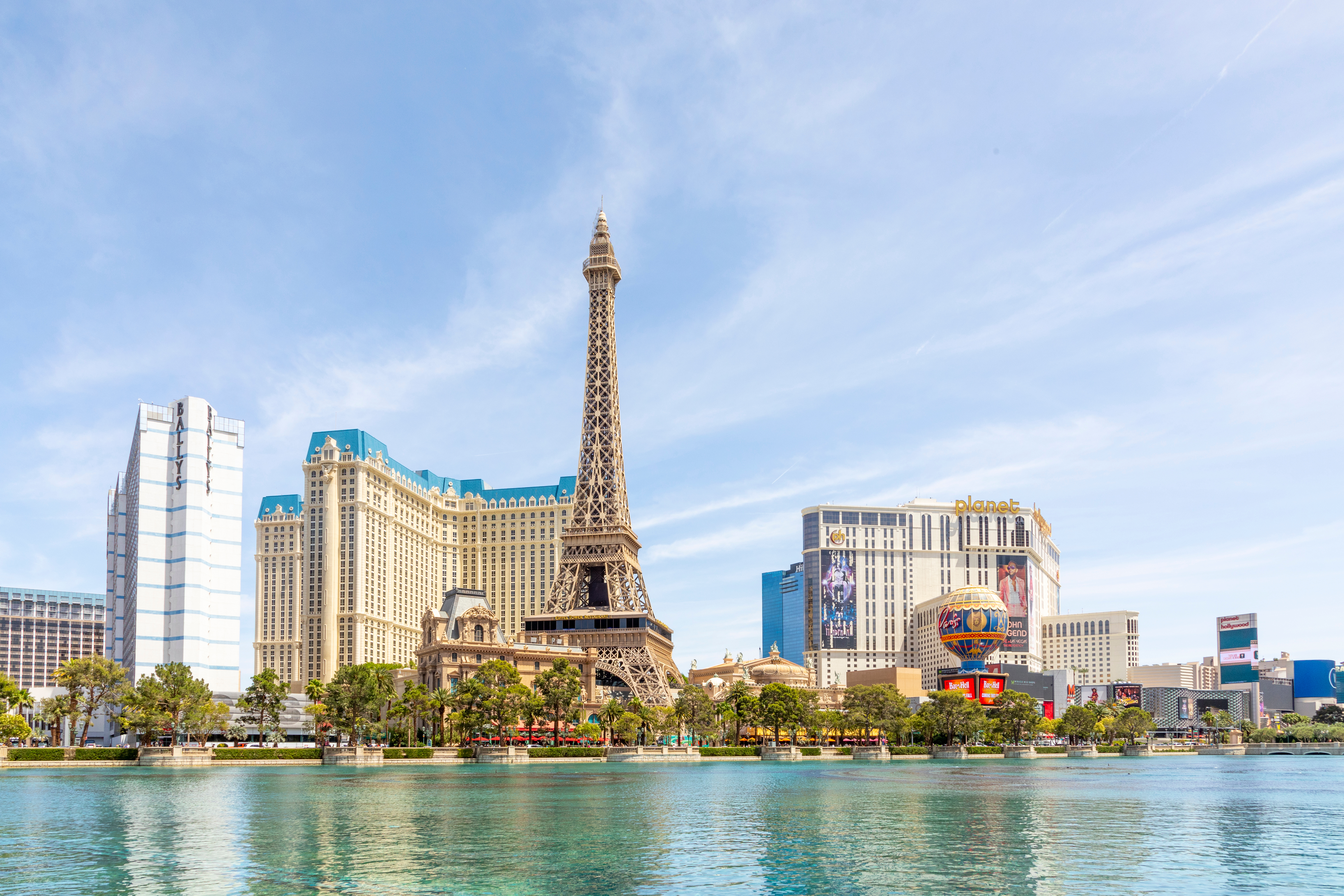 Las Vegas skyline with Paris hotel and Bellagio fountains
